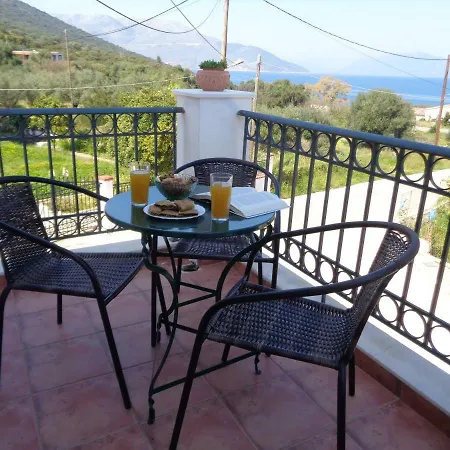 Casa de Férias Melissani House Karavomylos