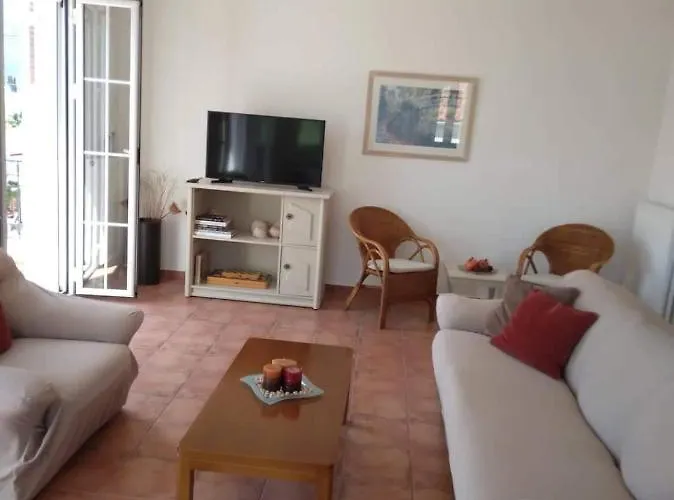 Melissani House * Karavomylos